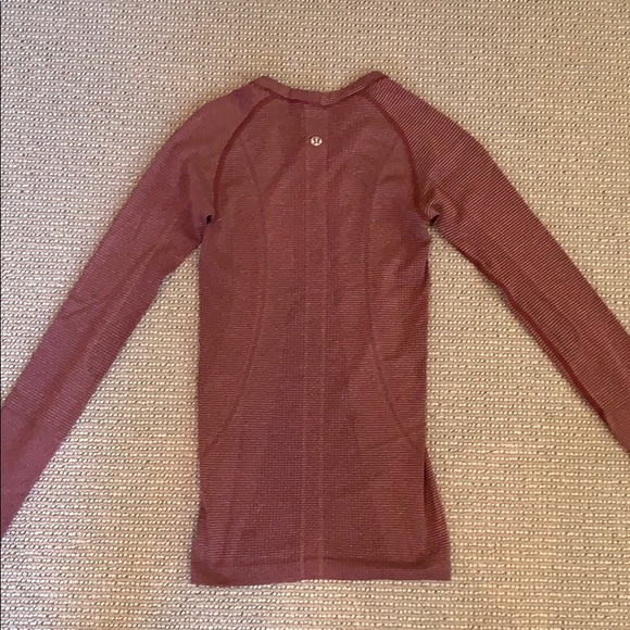 Lululemon Swiftly Tech Long Sleeve 2.0 - Picture 2 of 4